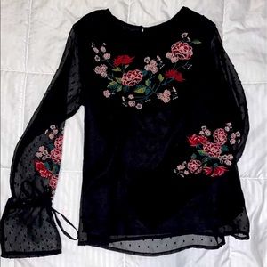 3/$15 Embroidery blouse